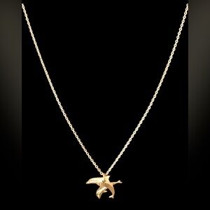 Leighton Lam Hawaiian NA ‘IA Dolphins 18k gold plated necklace